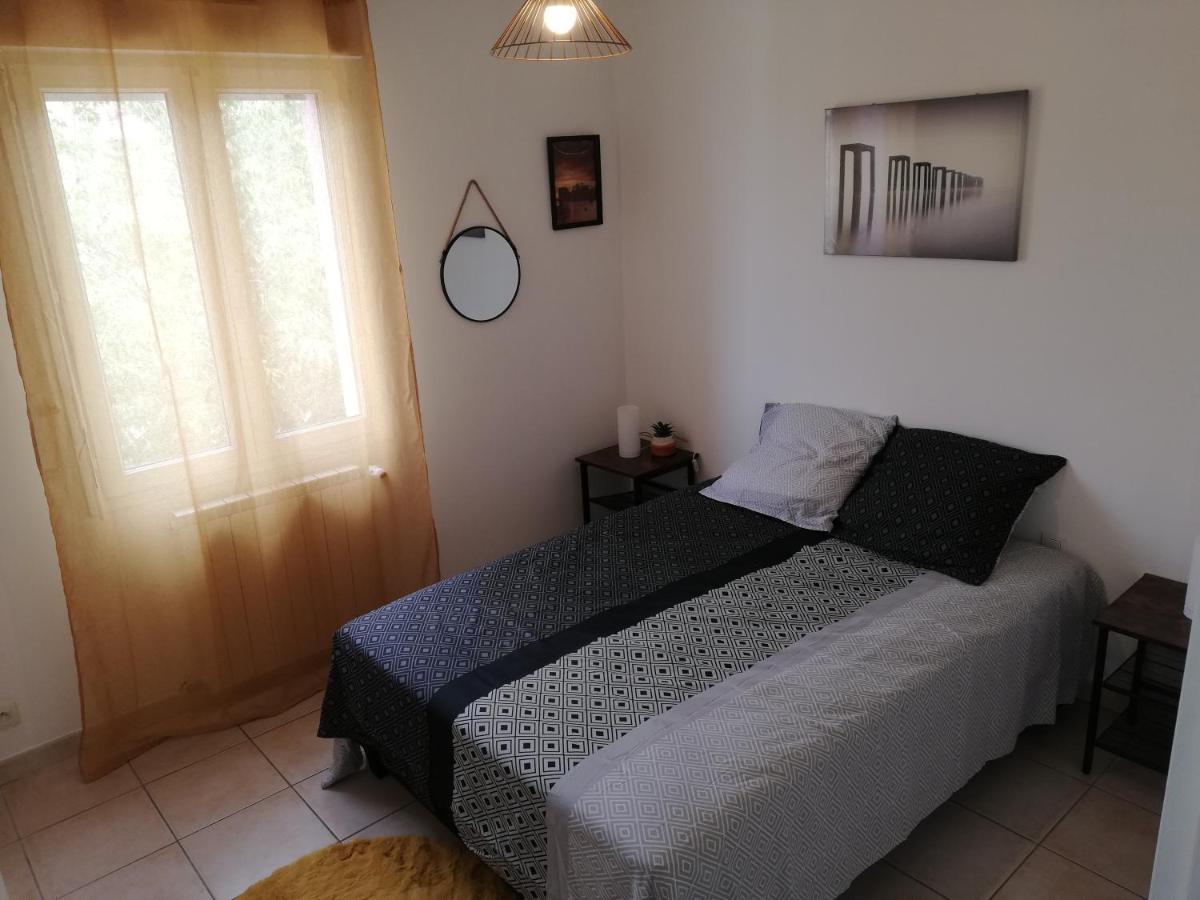 Superbe Appartement De 90M2 A Uzes Super Equipe Avec Garage Et Grand Parking Privatif Екстер'єр фото